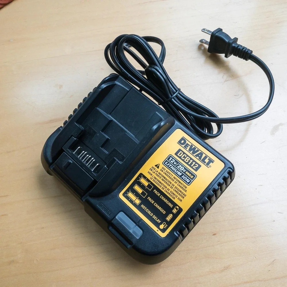 DEWALT‎ DCB112 Battery Charger Unisex OS Black Yellow 12V 20V MAX